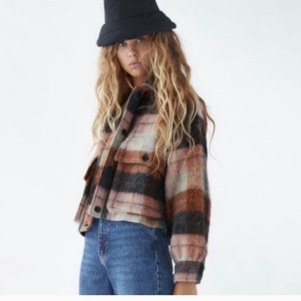 Zara Wool blend cropped plaid Overshirt